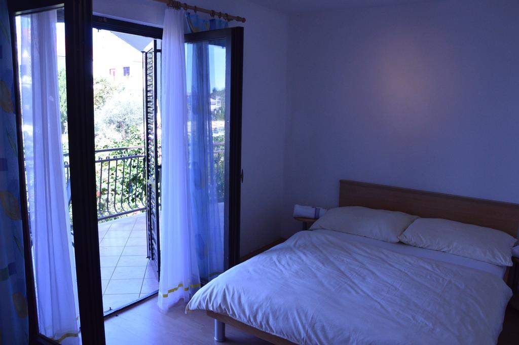 Holiday House Maja Podglavica Exterior photo